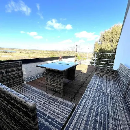 Maison 6 Personnes Avec Dependance 2 Personnes Et Vue Sur Les Marais Salants Casa de Férias Batz-sur-Mer