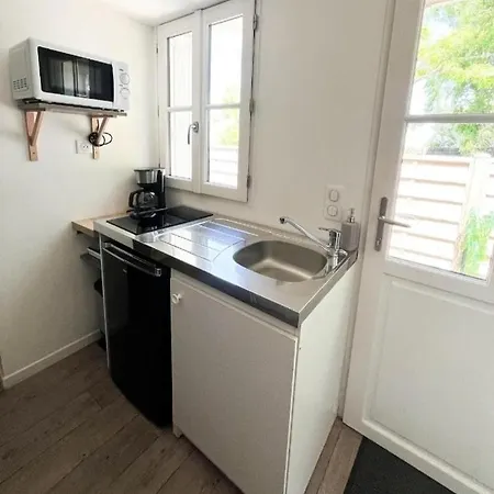 Maison 6 Personnes Avec Dependance 2 Personnes Et Vue Sur Les Marais Salants Casa de Férias *